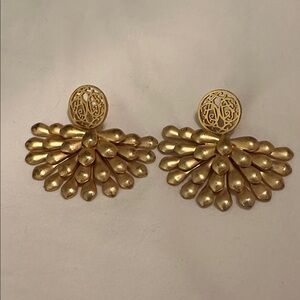 Anna Cate earrings,has some tarnishing on them